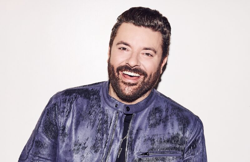 Chris Young Acoustic Show