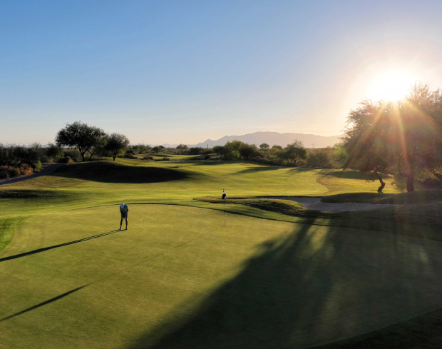 Bring your clubs. And your expectations.